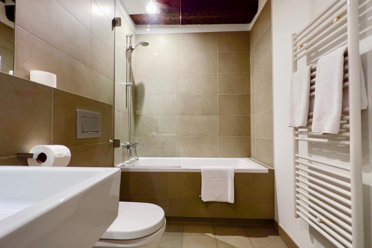 Appartement Louvre 3 Bedroom Pad A Terre Deluxe Aircon Parijs